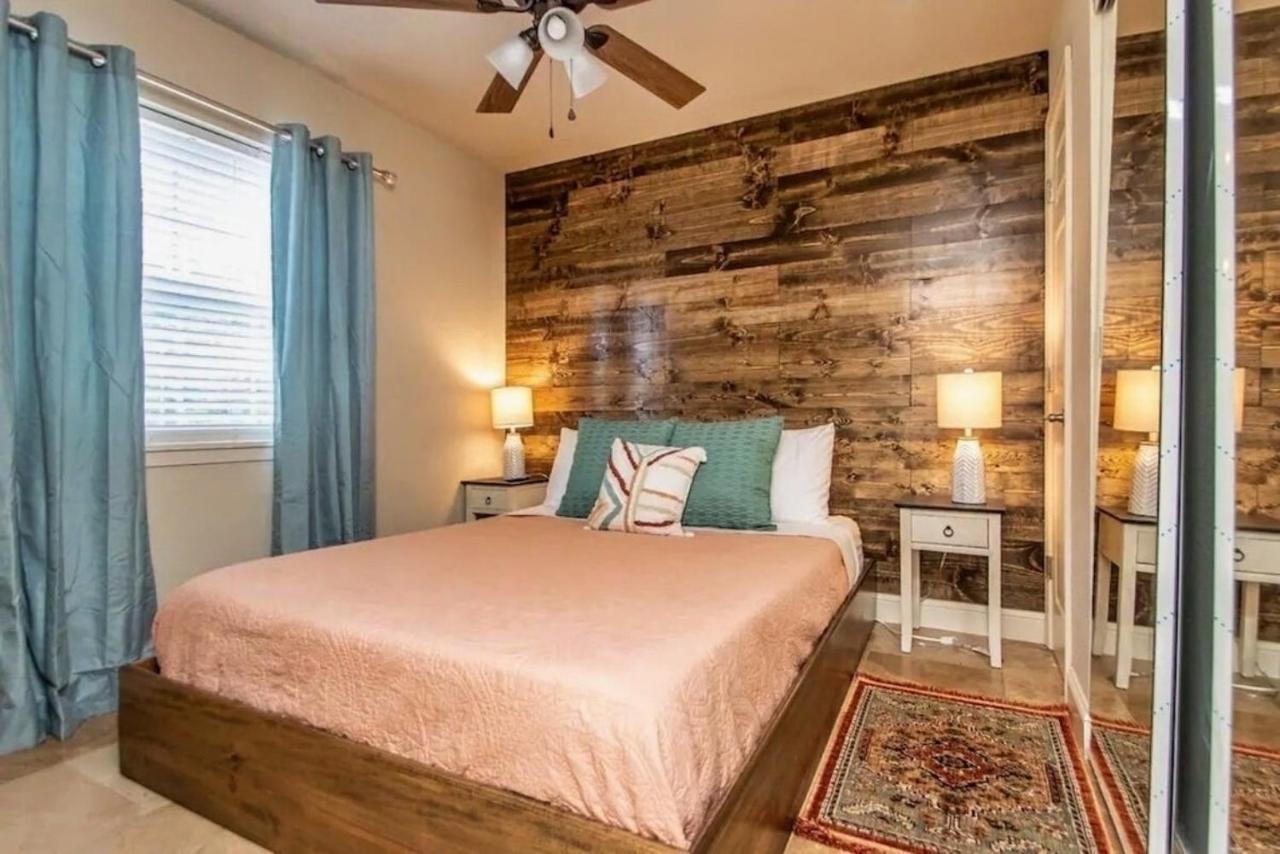Boho Lakefront Condo With Stunning Views! Hawes Exterior foto